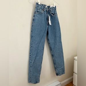 NWT Zara mom fit jeans, size 00